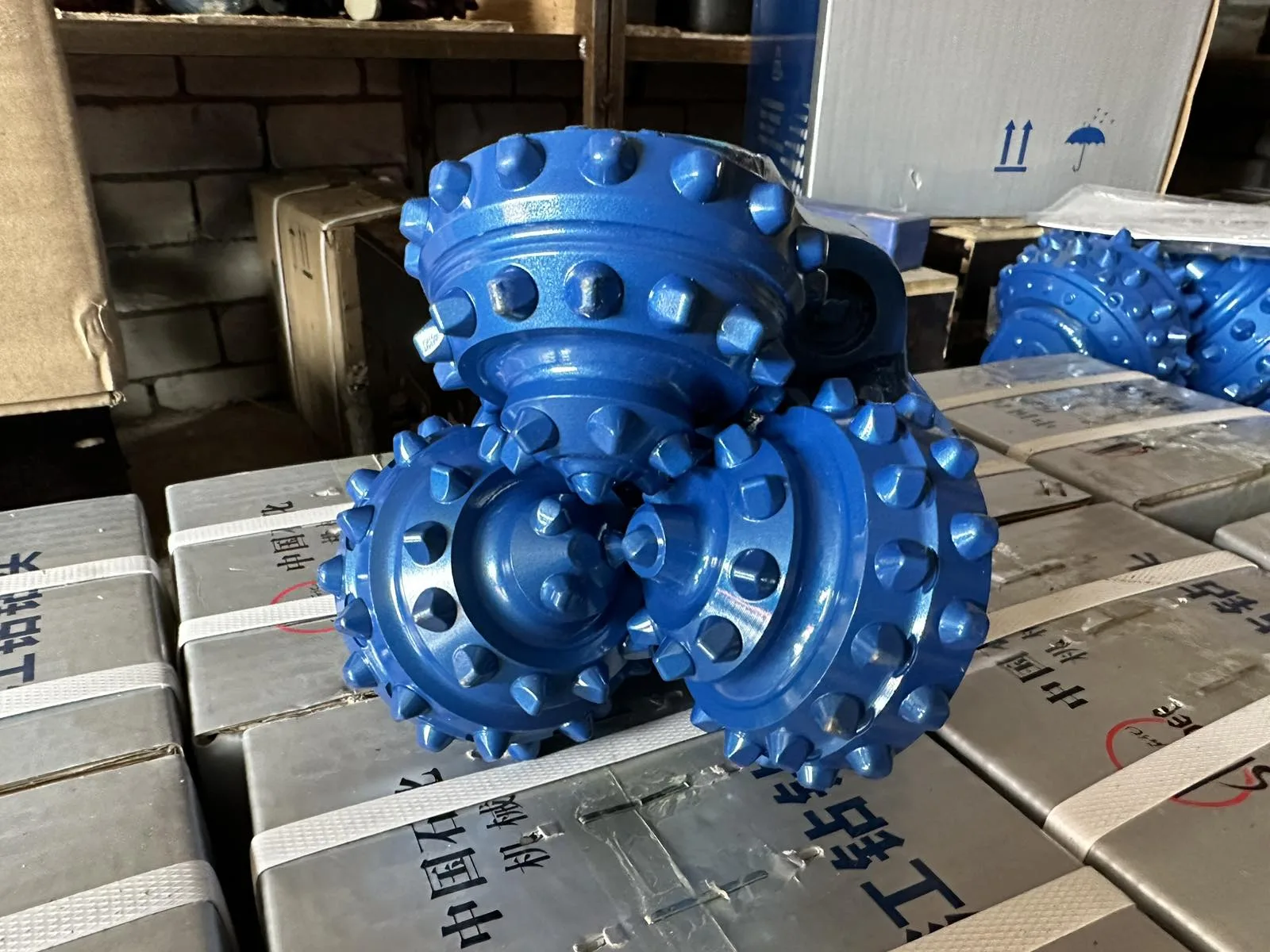 Шарошечное долото 171,4 iadc 537 HA537G