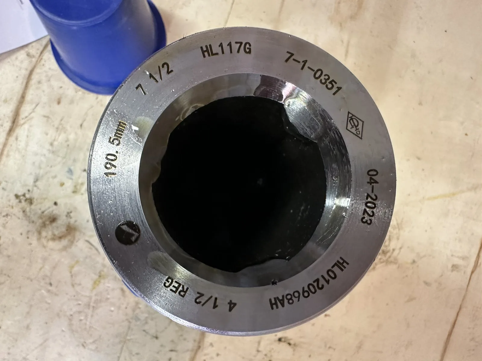 Шарошечное долото 190,5 HL117G IADC 117