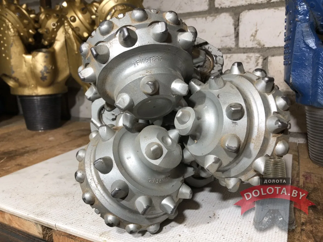 Шарошечное долото 215,9 IADC 437  (BAKER - USA)