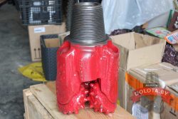 Долото шарошечное 215,9 IADC 437 (TIX-TSK)