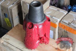 Долото шарошечное 215,9 IADC 437 (TIX-TSK)