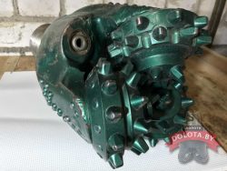 Долото 8 1/2" iadc 437 Varel