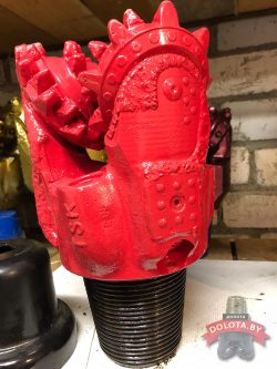 Шарошечное долото 190,5 iadc 137