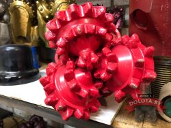 Шарошечное долото 190,5 iadc 137