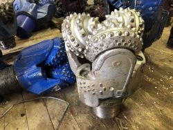 Шарошечное долото 295.3 MX30G код 537 - Baker Hughes