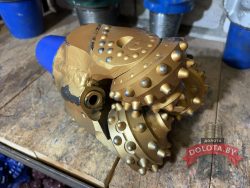 Шарошечное долото 171,4 SG532