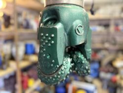 Шарошечное долото 215.9 HE44MRSV IADC 617 (Varel)