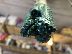 Шарошечное долото 215.9 HE44MRSV IADC 617 (Varel)