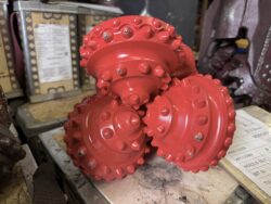 Шарошечное долото 215.9 M30GRP