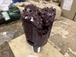 Шарошечное долото 139,7 СЗ-ГАУ R208